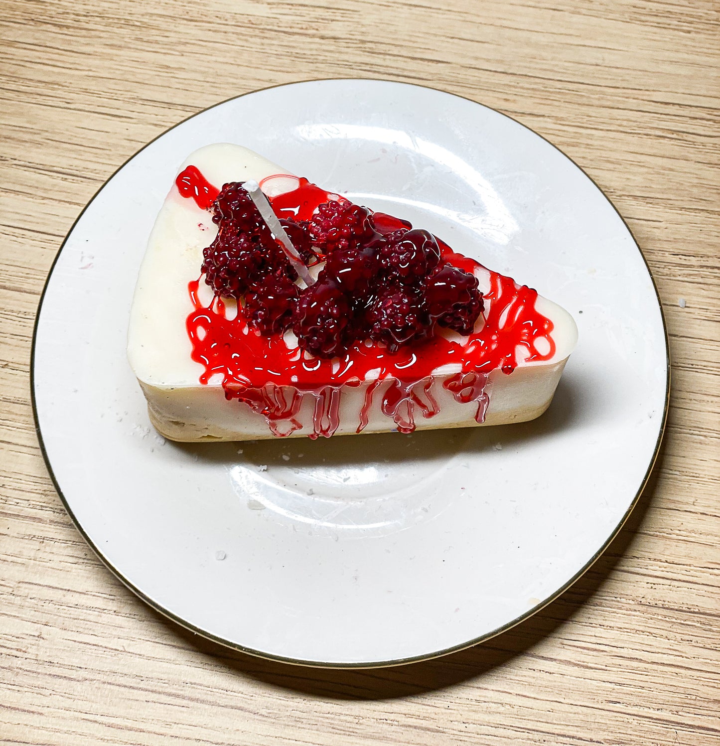 Raspberry Cheesecake Slice Candle