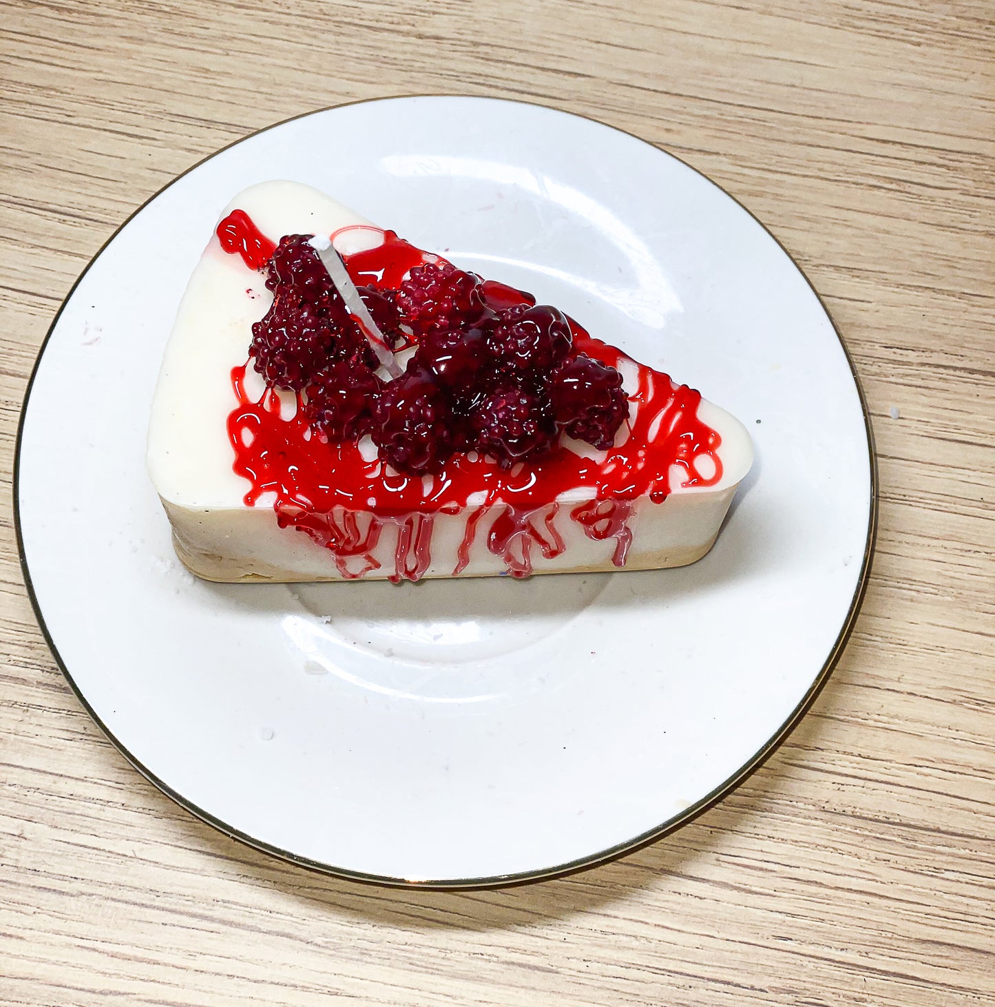 Raspberry Cheesecake Slice Candle